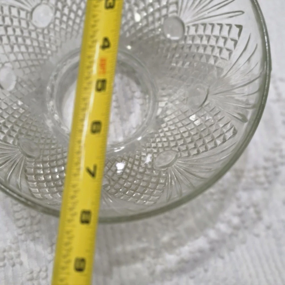 The Unbranded Brand antique clear